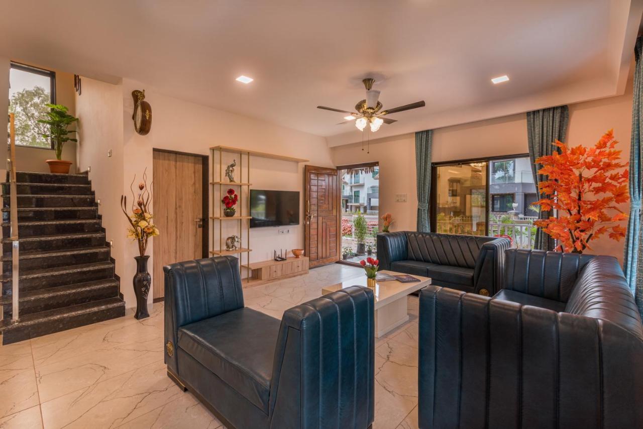 Saffronstays Aster, Plunge Pool Villa With Garden, โลนาวาลา ภายนอก รูปภาพ