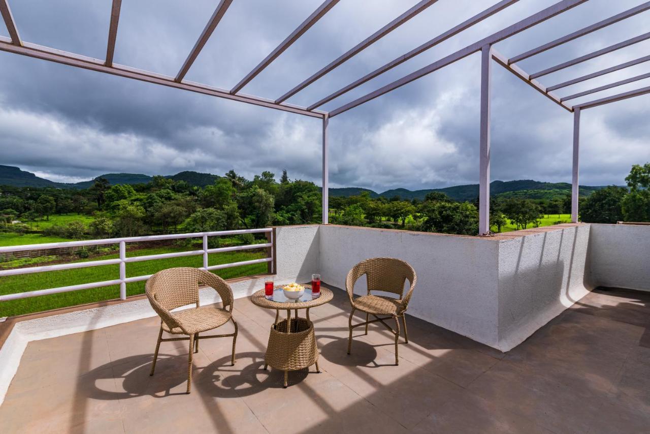 Saffronstays Aster, Plunge Pool Villa With Garden, โลนาวาลา ภายนอก รูปภาพ