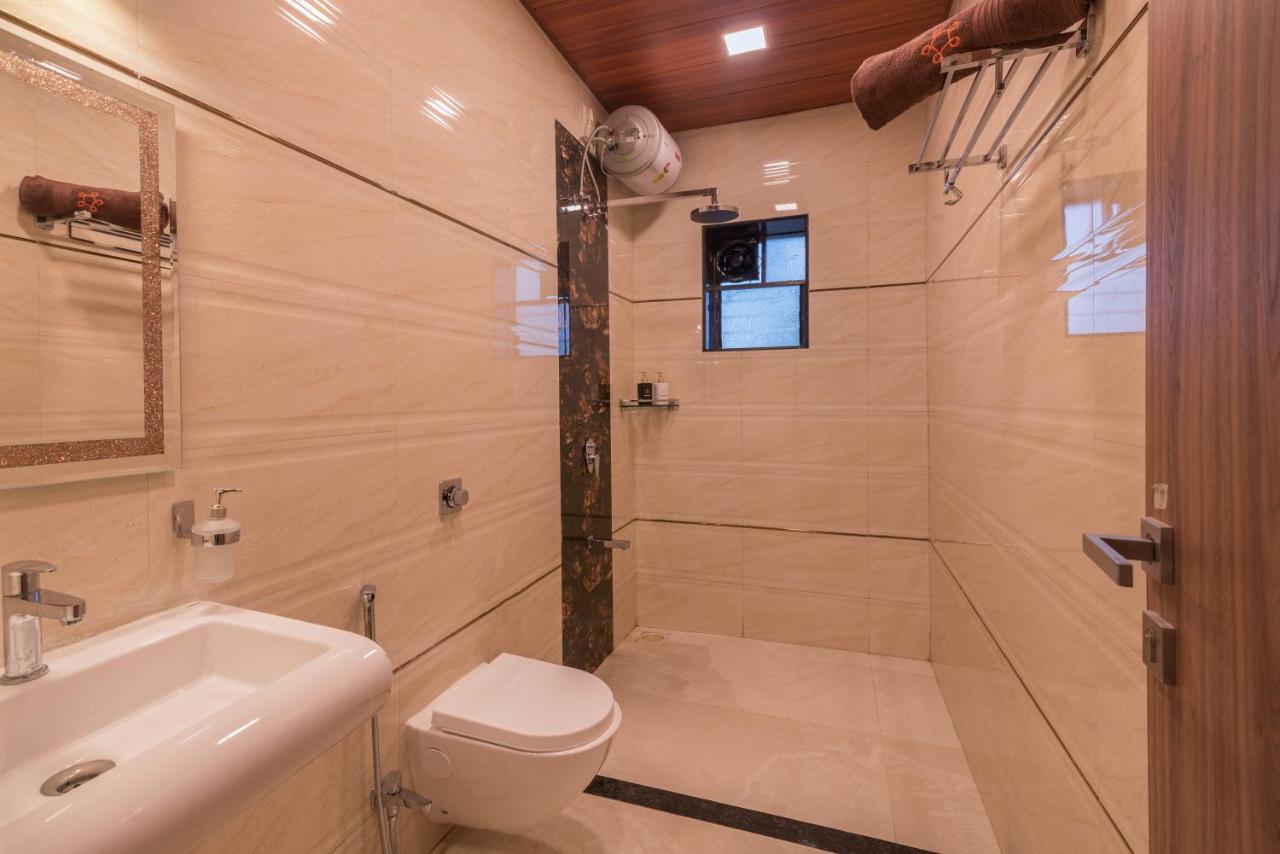 Saffronstays Aster, Plunge Pool Villa With Garden, โลนาวาลา ภายนอก รูปภาพ