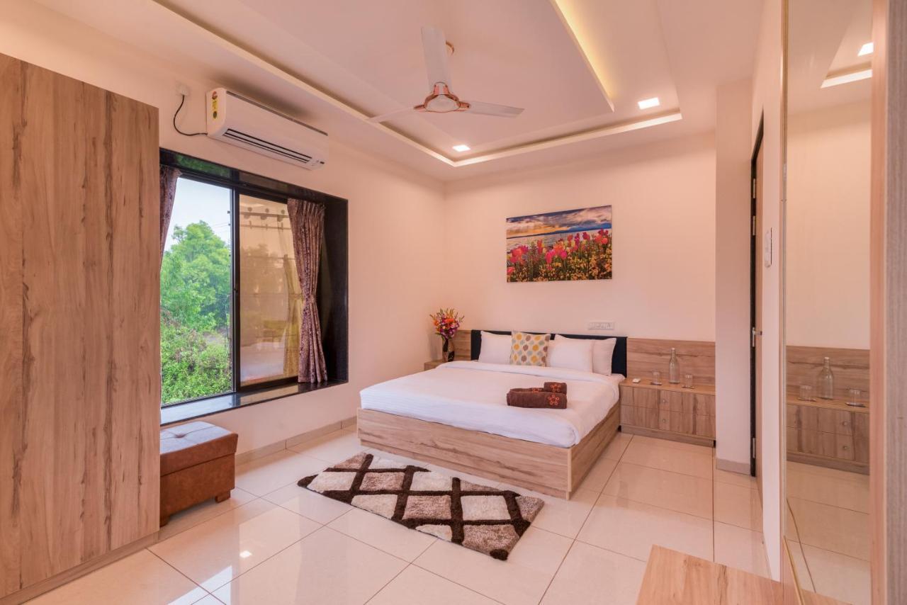 Saffronstays Aster, Plunge Pool Villa With Garden, โลนาวาลา ภายนอก รูปภาพ