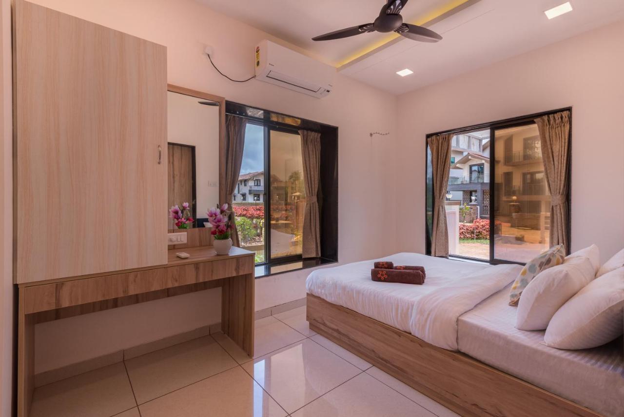 Saffronstays Aster, Plunge Pool Villa With Garden, โลนาวาลา ภายนอก รูปภาพ