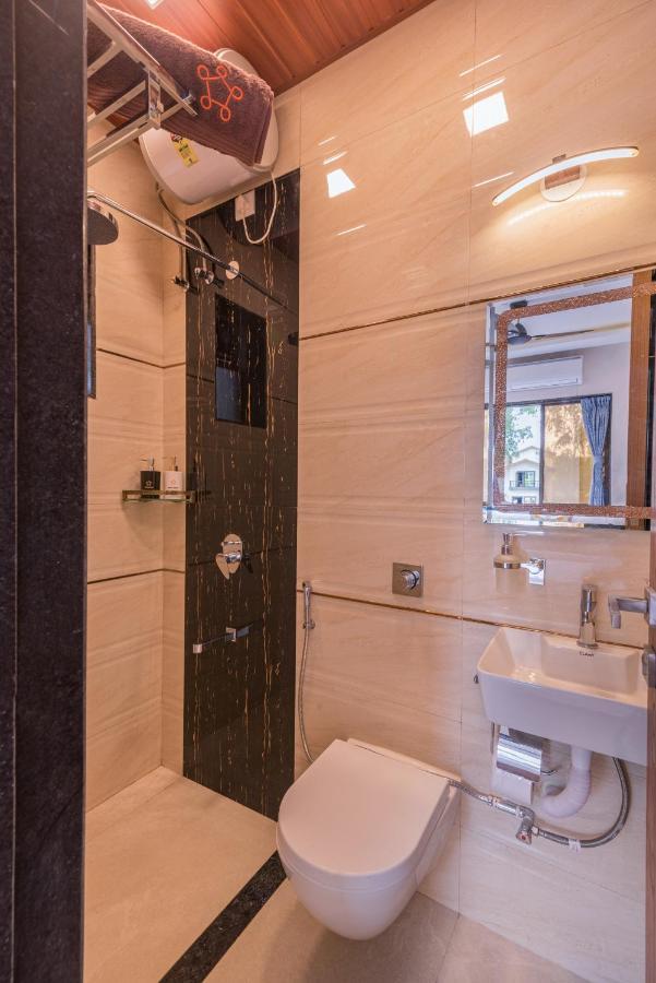 Saffronstays Aster, Plunge Pool Villa With Garden, โลนาวาลา ภายนอก รูปภาพ